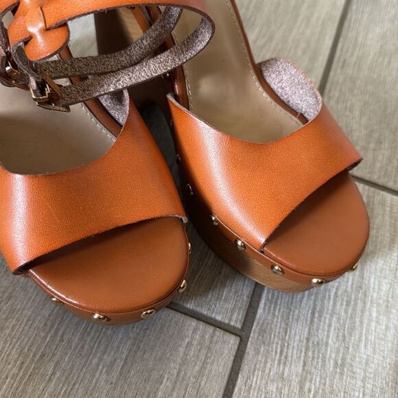 ShoeDazzle Graceann Studded Platform Sandals 7 Tan Brown Block Heel - Picture 2 of 11